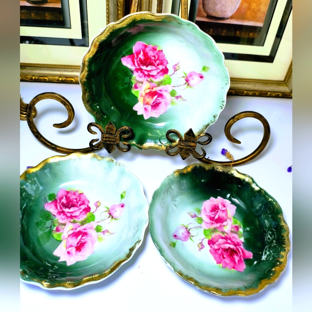 Carl Tielsch & co Altwasser.CT GERMANY.  Beautiful plates from the year 1845-185